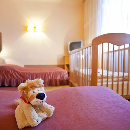 Hotel Iskra 3*