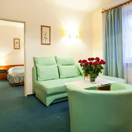 Iskra Hotel