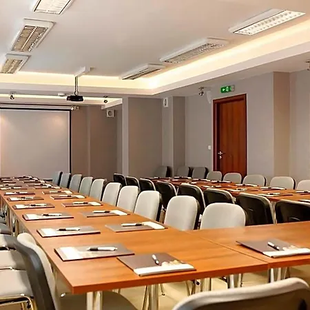 Iskra Otel Radom