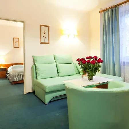 Iskra Hotel