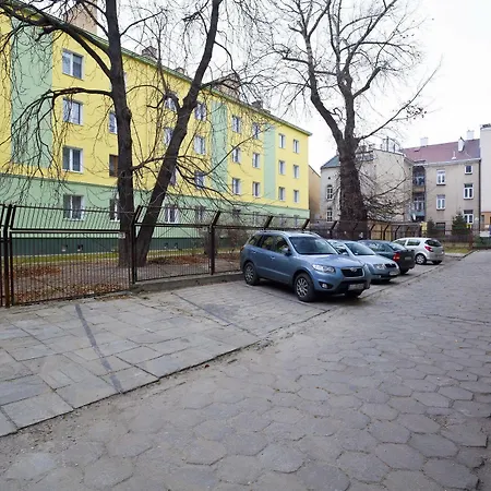 Iskra Hotel